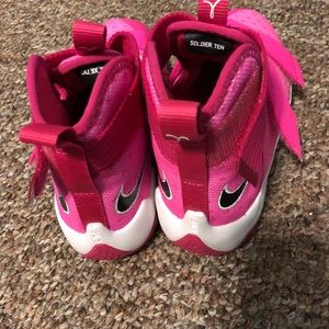 Lebron breast cancer sneakers